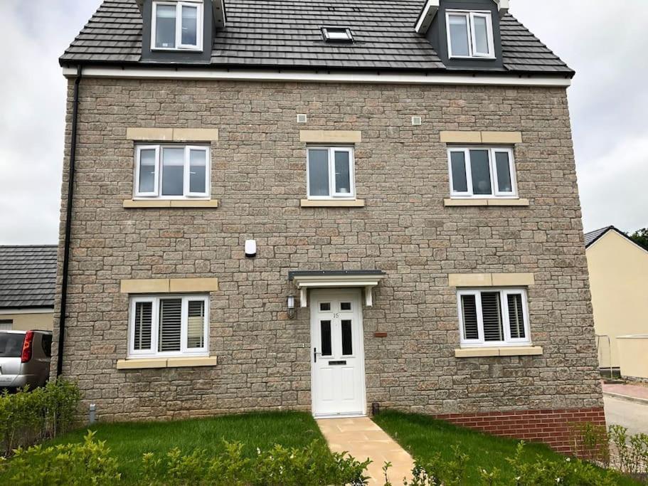 4 Bedroom Luxurious Detached Home Liskeard Eksteriør billede